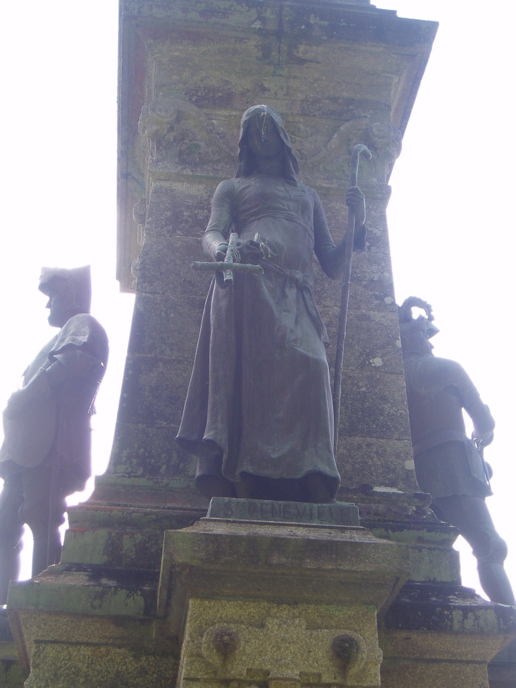 Mémorial du comte de Chambord : Sainte Geneviève